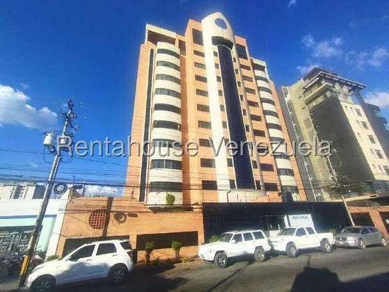 Apartamento En Alquiler En Barquisimeto Urb Nueva Segovia Amoblado Con 3 Habitaciones 3 Baños Acabados De Primera Cod 25 13261 Comunicate Soy Gabi Irastorza                                            