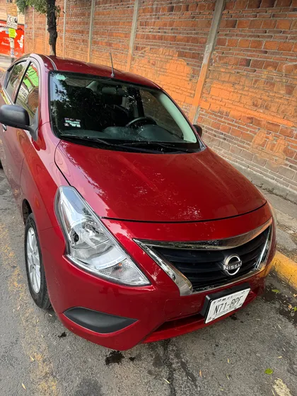 Nissan V-drive 1.6 Mt A/c Audio
