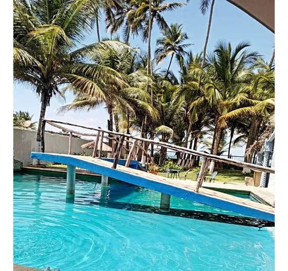 Hotel En Venta En Tucacas Por Menos De $140/m²  Tcl H 6374922 
