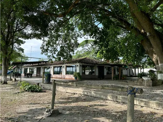 Venta O Alquiler De Bienechuria Famoso Restaurante Ganadero Grill