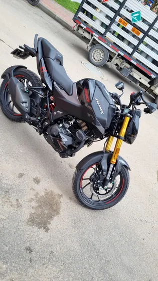 Hunk 160r 4v
