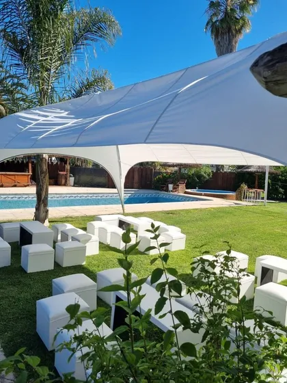 Vende Exclusivo Complejo En Canning