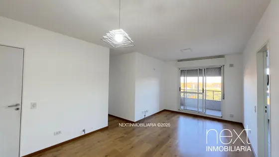 Alquiler  ¡moderno Y Luminoso! Departamento De 2 Dormitorios Con Vistas Panorámicas Y Cochera En Calle 27 De Febrero | Rosario