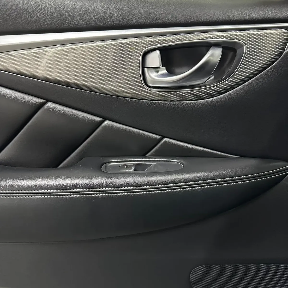 Infiniti Q50 2017 3.7 Perfection At