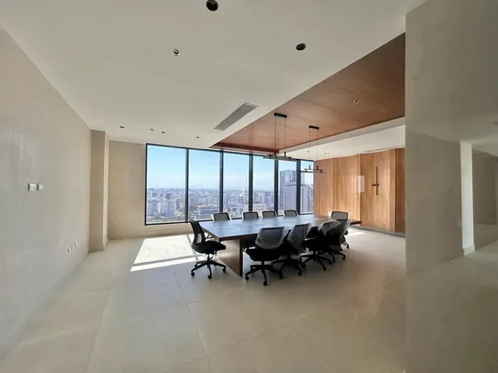 En Venta Oficina En Torre Ejecutiva De Lujo Piantini