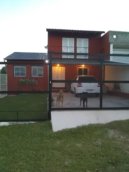 Casa En Venta - 2 Dormitorios 1 Baño - 300mts2 - Villa San Nicolás