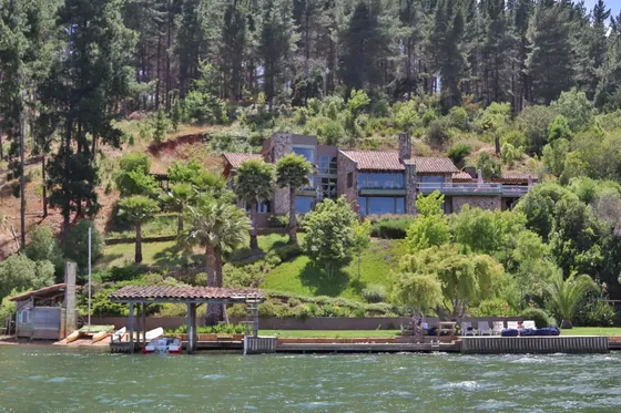 Se Vende Amplia Casa En Lago Vichuquén