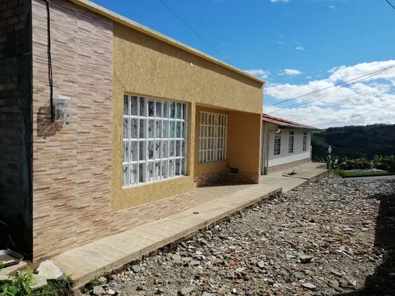 Vendo Casa En Timbio-cauca, Con 3 Habitaciones,  Sala, Comedor, Cocina