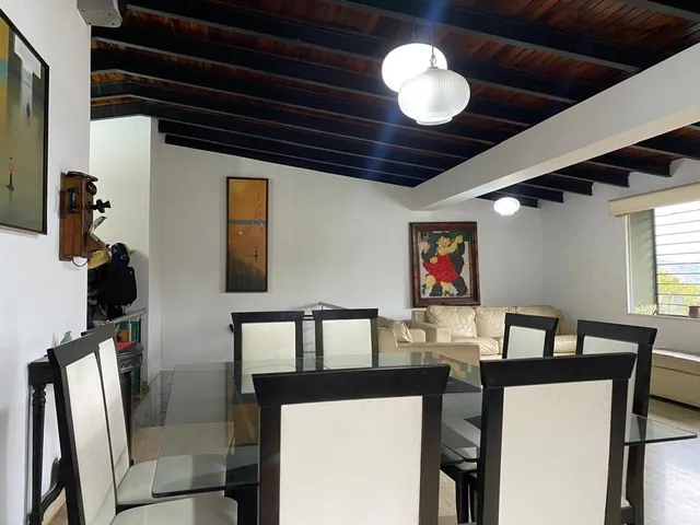 Oportunidad Única! Quinta En Alto Prado, A Pocos Metros Del Cc Alto Prado, Calle Cerrada!