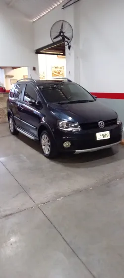 Volkswagen Suran Cross 1.6 Highline 101cv