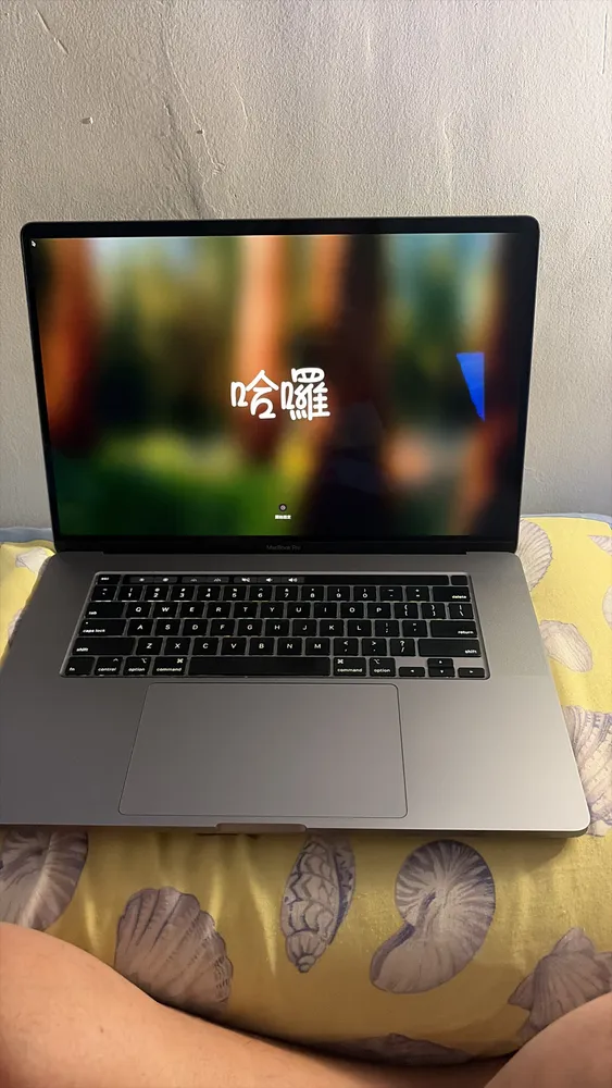 Macbook Pro 2019 16 Core I9 16gb Ssd 1tb + 4gb Dedicada Cinza