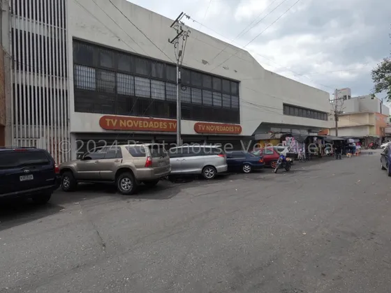 Manuel Perez Vende Excelente Loca En Corazón Del Centro De Barquisimeto Mls#25-4524
