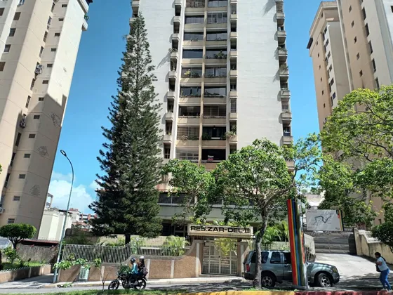 Amplio Apartamento Lomas Del Avila  Nb 5-24219