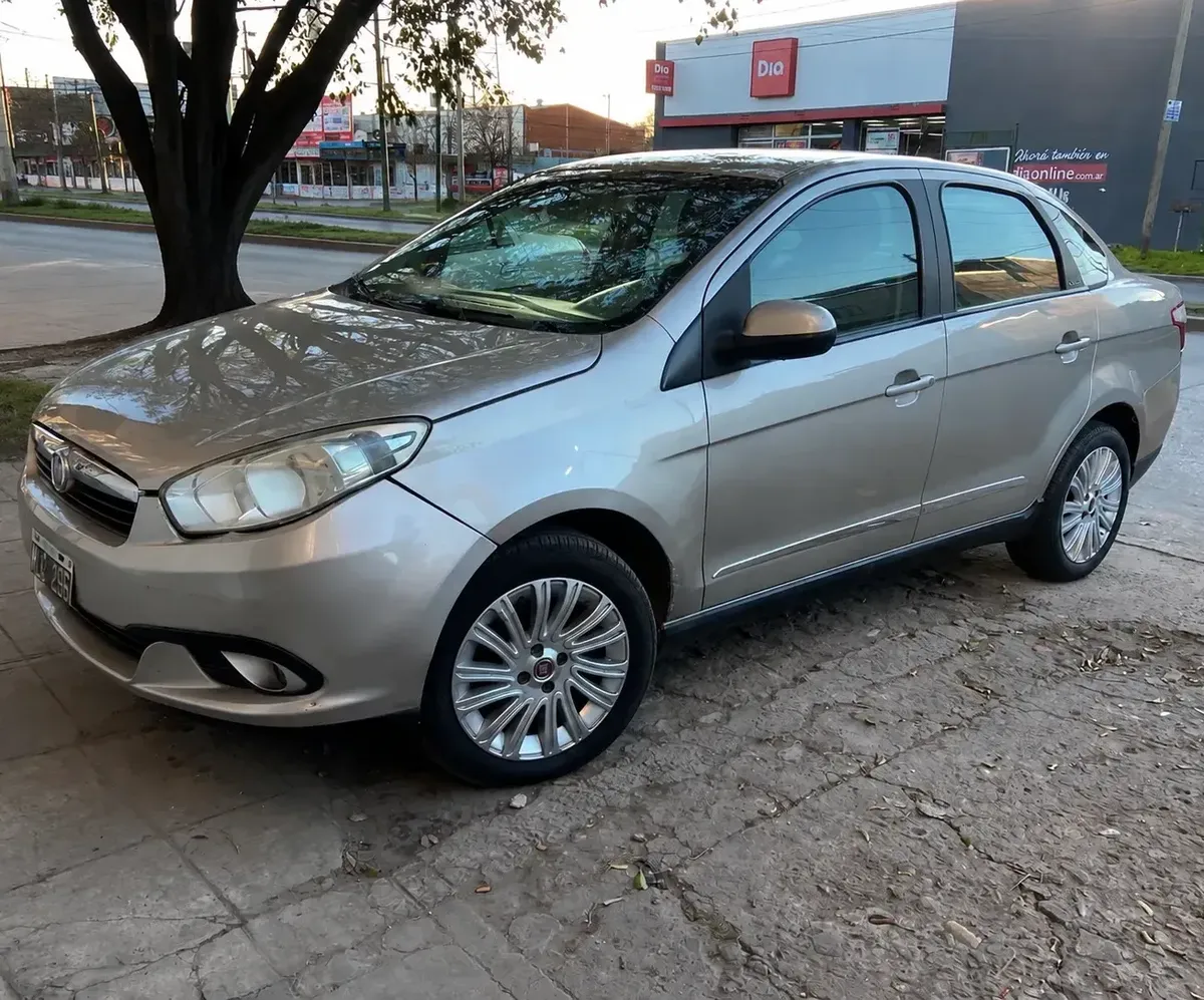 Fiat Grand Siena 1.6 Essence 115cv