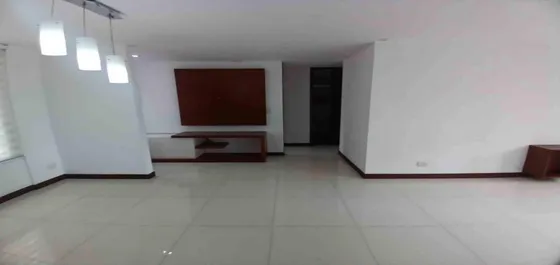  Apartamento En Arriendo Ubicado En Medellín Sector Laureles - Lorena  (27263).