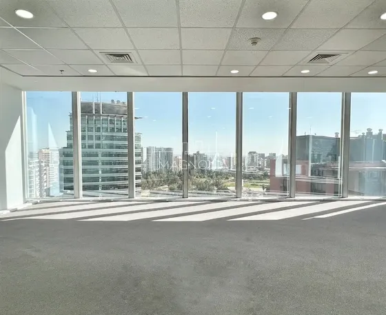 Arriendo Amplia Oficina Nueva Las Condes