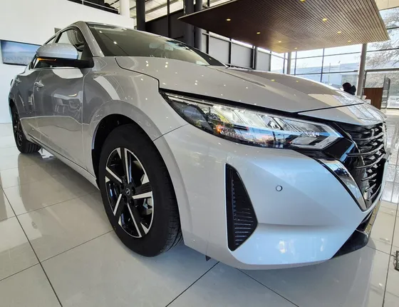 Nissan Sentra 2.0 Advance Cvt