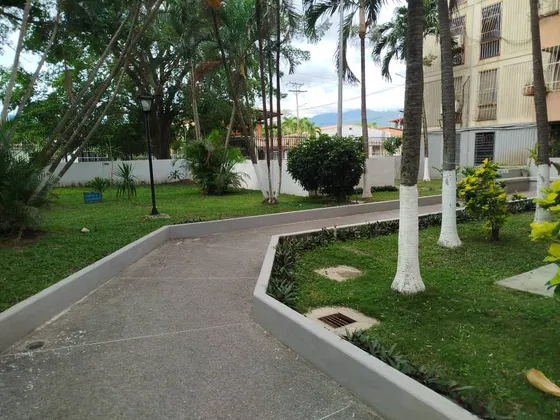 Cb Vendo Apartamento En Urba. Las Quintas De Naguanag