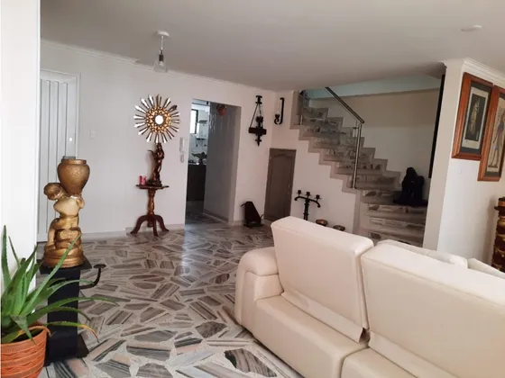 Venta Apratamento Duplex Sector Clinicas