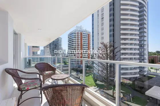 Apartamento En Venta En Punta Del Este - 2 Dormitorios - Moderno - Cerca Del Mar - Edificio Arenas Del Mar