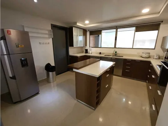 Apartamento Para Venta En Medellín Poblado El Campestre