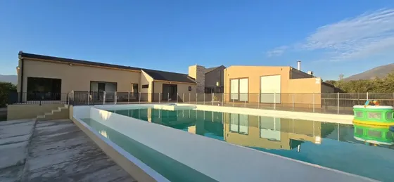 Limache, Casa En Parcela 4 Dormitorios Estar Quincho Piscina