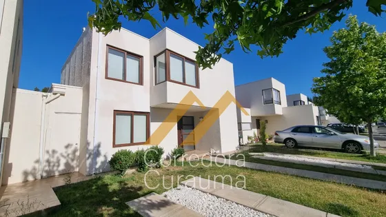 Casa Mediterránea En Condominio Bosque Real Curauma 4d/3b/2e