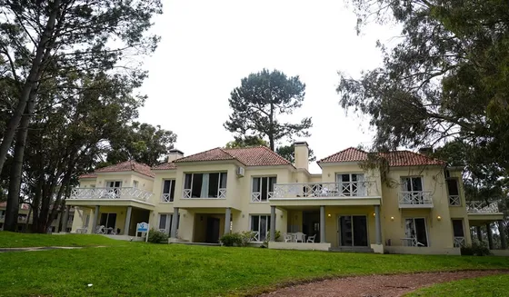 Solanas Forest Resorte Punta Del Este. Está Ubicado En Ruta Interbalnearia Km 118.500, De Punta Del Este, Uruguay