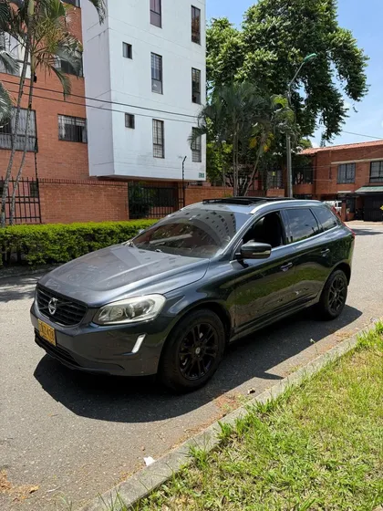 Volvo Xc60 2.5 T5 Awd Momentum