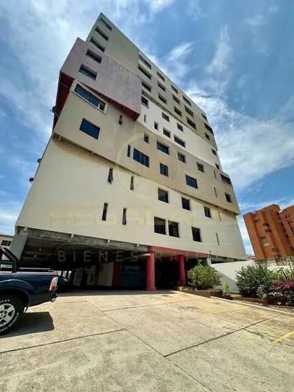 Av-1770 Zona Este Apartamento Residencias Luxus Sector Valle Frio