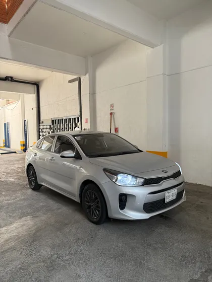 Kia Rio 1.6 Lx Sedan At