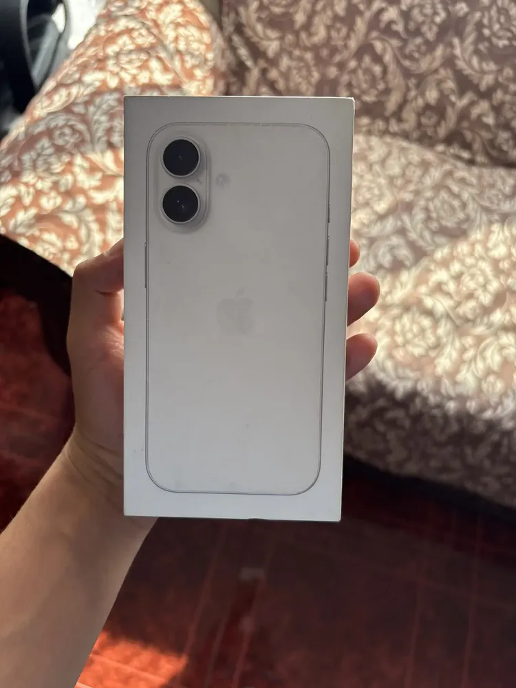 Apple iPhone 16 (128 GB) - Branco | Parcelamento sem juros