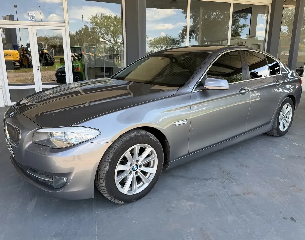 BMW Serie 5 3.0 525d Executive 218cv