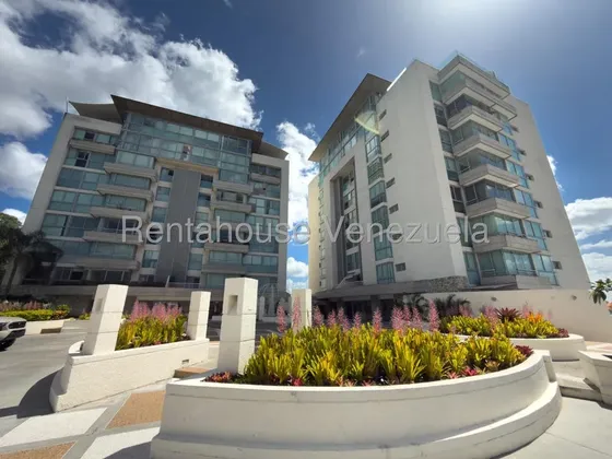 Np Apartamento En Alquiler Espectacular Vista Al Ávila En Lomas De Las Mercedes Yf 26-20889