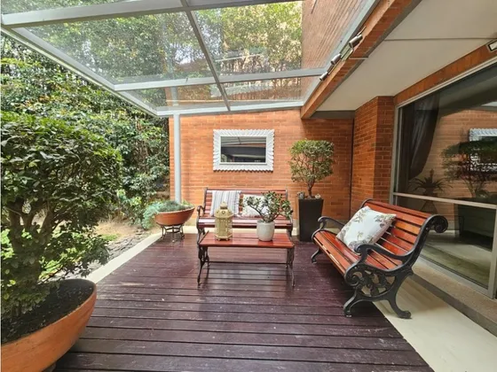 Hermosa Casa En Venta  Ubicada En  Envigado, Sector Loma Benedictinos