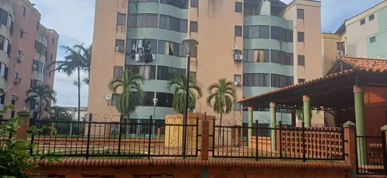 Apartamento En Residencias Las Tapias Urbanización Bella Fl