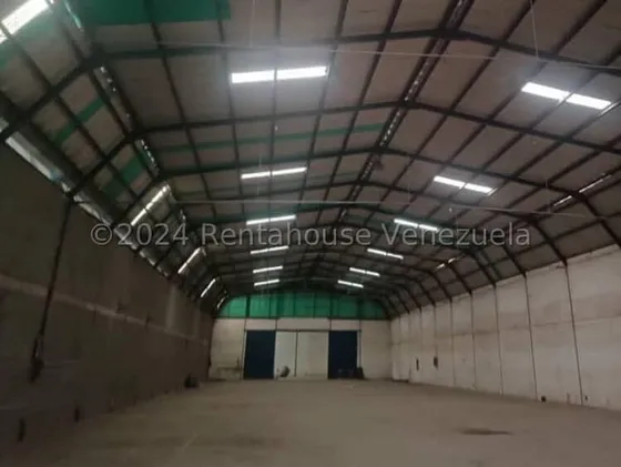 Se Vende Amplio Galpon En La Zona Industrial Iii De Barquisimeto # 25-5212