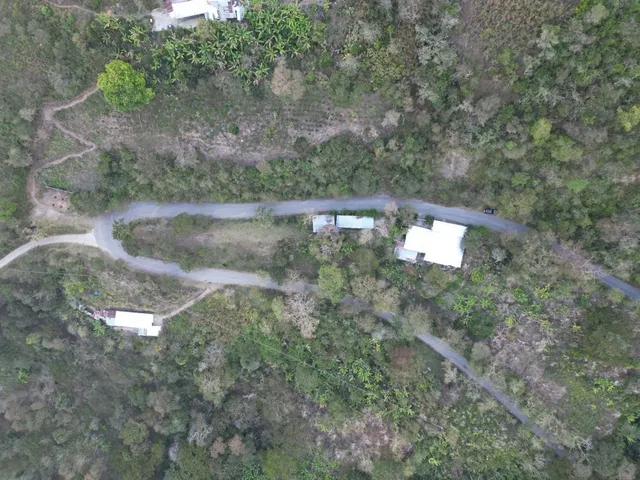 Se Vende Finca De 8.994 M² Con 3 Casas En Jají, Mérida
