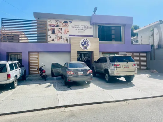 Nl/02 Casa Comercial En Alquiler, San José De Tarbes 