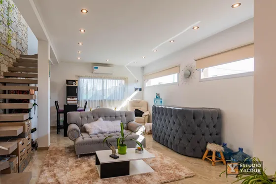 Casa En Venta - 1 Dormitorio 1 Baño - Cochera - 70mts2 - Ringuelet, La Plata