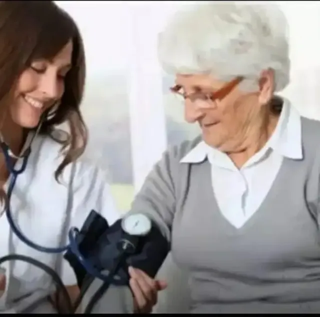 Servicios De Enfermeria Geriatrica A Domicilio