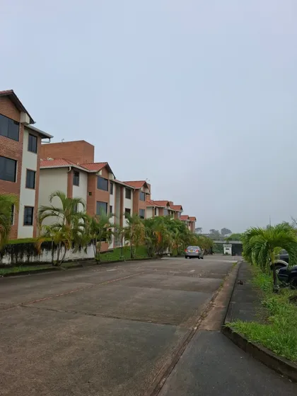 Xv, Venta Apartamento En Obra Blanca En Roraima