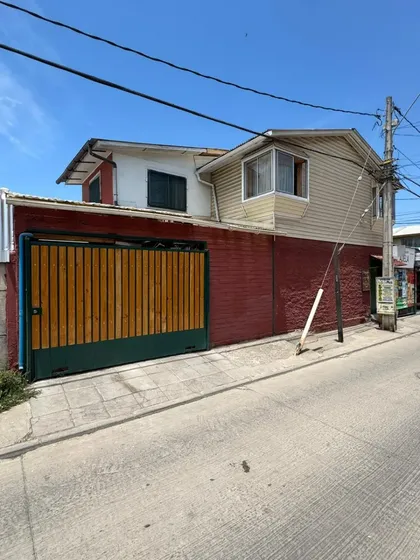 Maipu, Psje La Celestina Casa Con Local, 3 Dormitorios Y 2 B