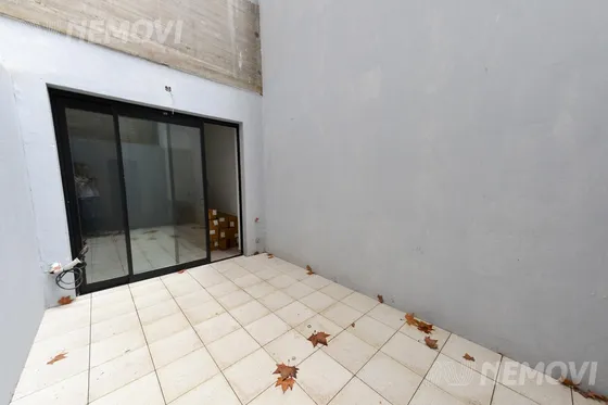 Venta Monoambiente Con Patio Devoto