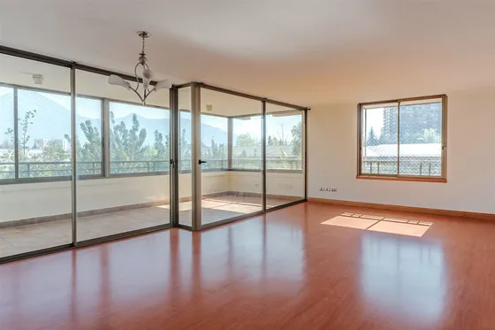 Departamento En Venta De 3 Dorm. En Las Condes