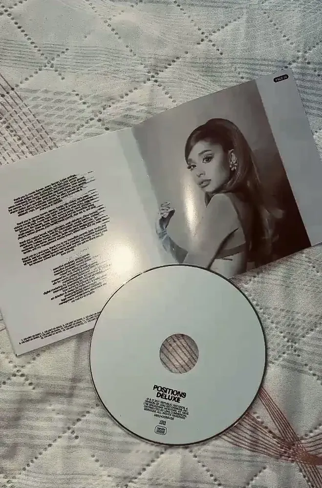 Cd Ariana Grande - Positions Deluxe (novo E Lacrado