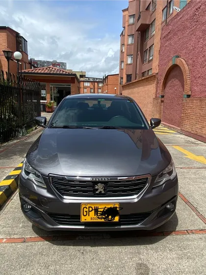 Peugeot 301 1.6 Allure