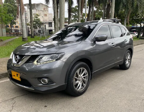 Nissan X-trail 2.5 Exclusive