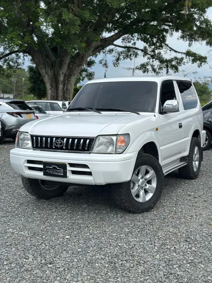 Toyota Prado 2.7 Sumo