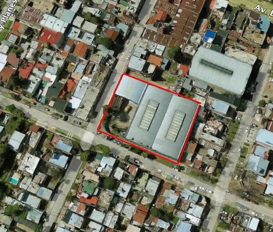 Excelente Establecimiento De 1600 M2 S/2620 De Terreno 1000 M2 De Playa